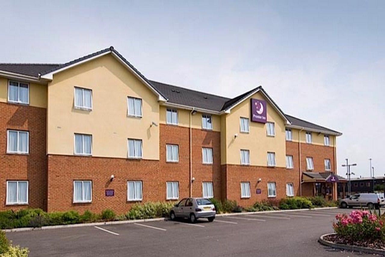 Premier Inn Swindon Central 外观 照片