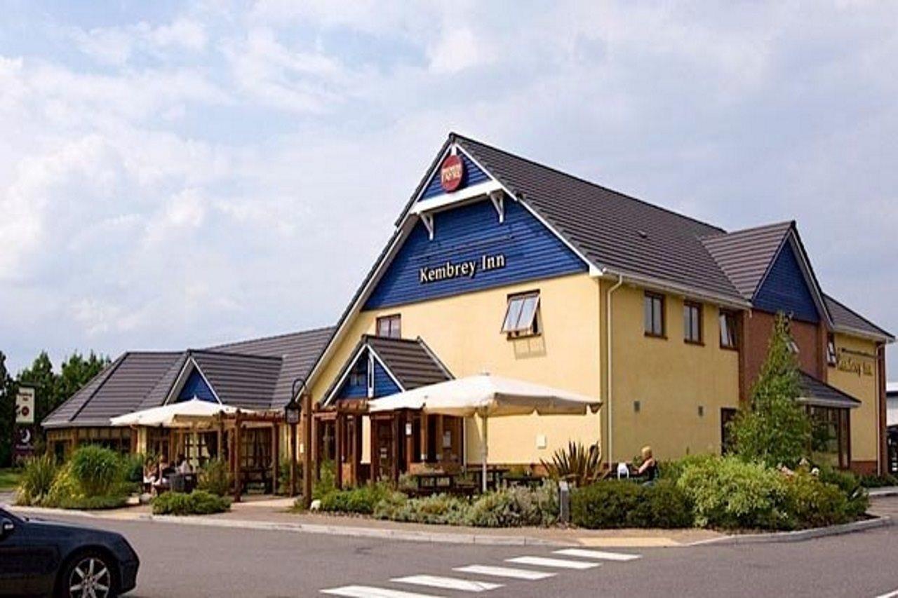 Premier Inn Swindon Central 外观 照片